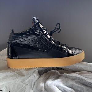 New Giuseppe Zanotti Black Sneakers with Tan Sole